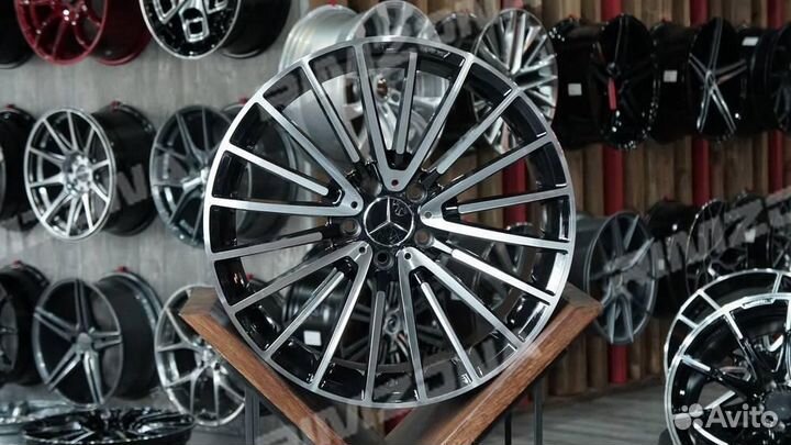 Кованый диск в стиле Mercedes R23 5x112