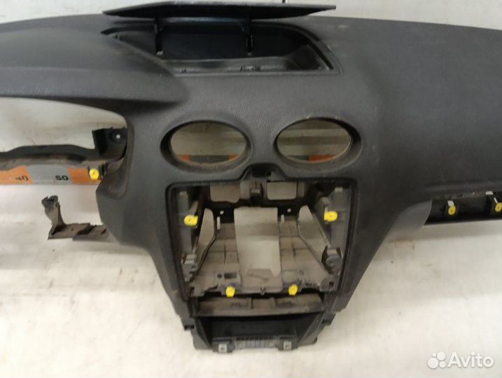 Торпедо Ford Focus 2 2.0 2006