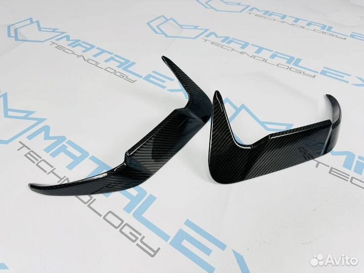 Втсавки на задний бампер BMW X5M F95 сухой карбон