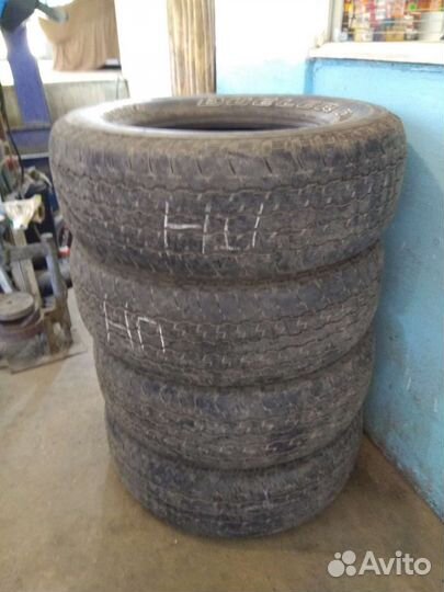Bridgestone Dueler H/T 275/70 R16