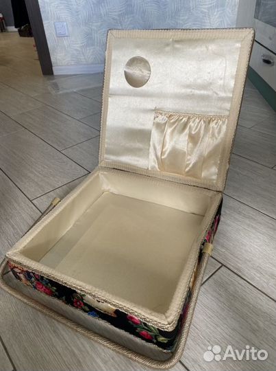 Шкатулка для рукоделия