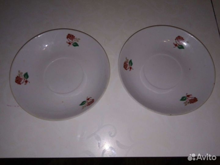 Тарелки,чайники