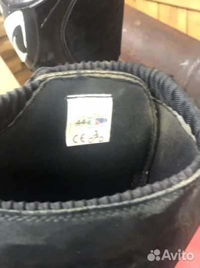 Мотоботы Forma