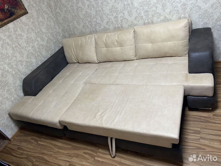 Диван угловой