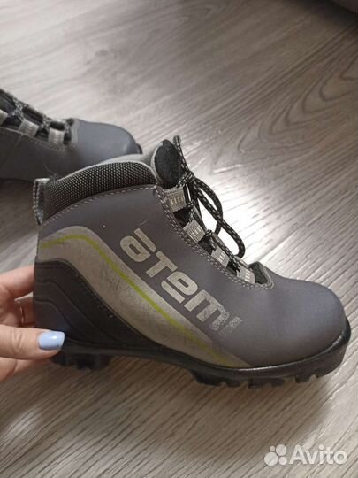 Лыжные ботинки