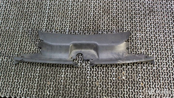 Накладка замка капота BMW X3 E83, 2004