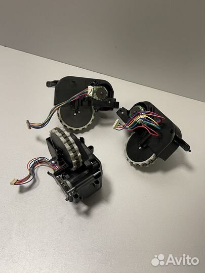 Колесо для робота пылесоса Samsung VR05R5050WK