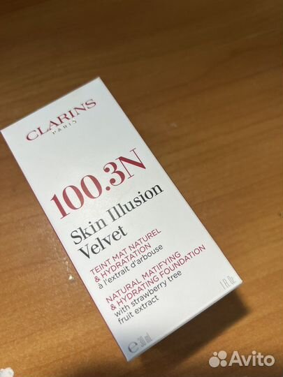 Clarins тональный крем 100.3N