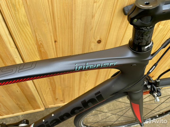 Шоссейный велосипед Bianchi Intenso L