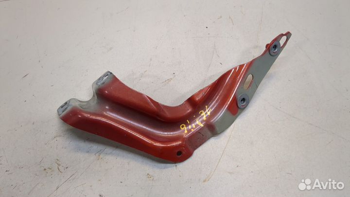 Кронштейн крыла левый передний Volkswagen Tiguan