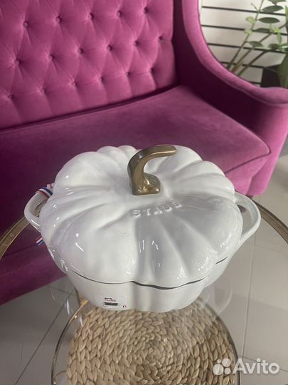 Кастрюля чугунная