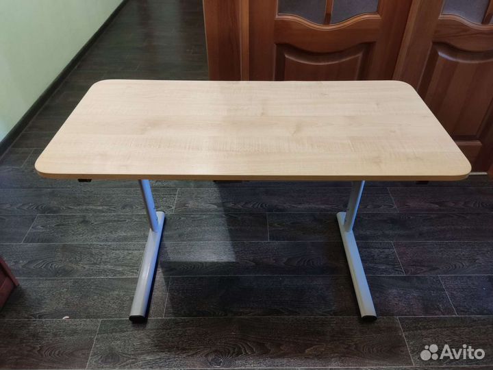 Письменный стол/парта