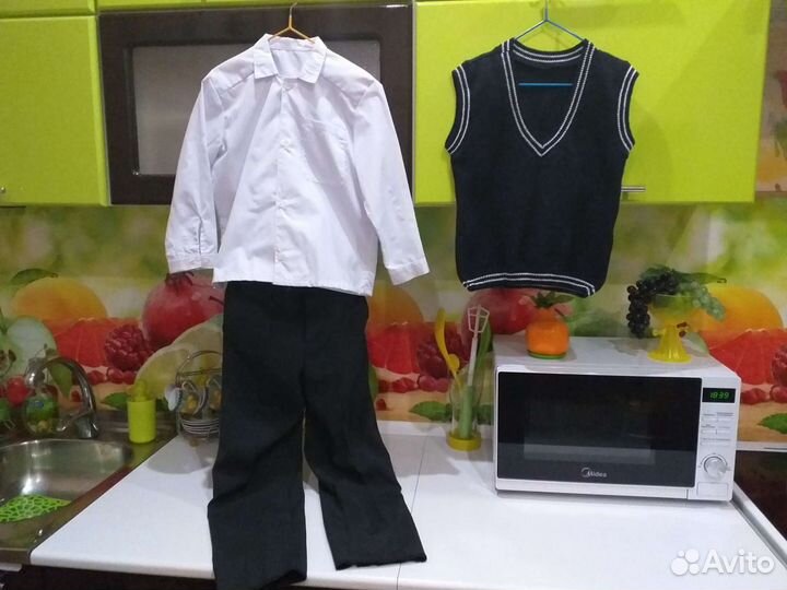Рубашки, брюки, жилетки в школу