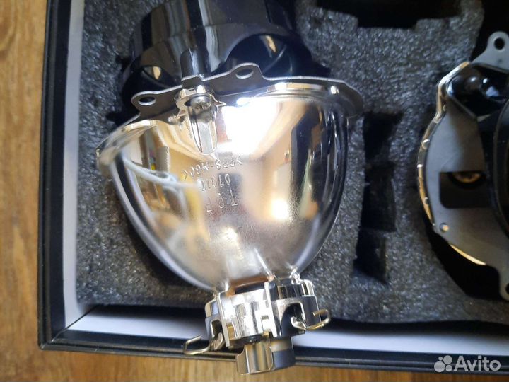 Ксеноновые линзы Subaru