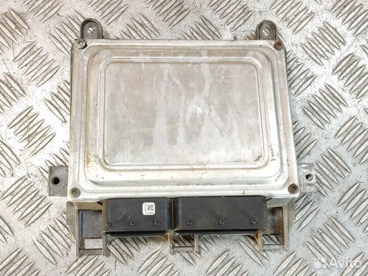 Блок управления двигателем A 169