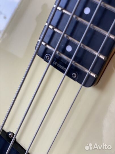 Blade B-3 Tetra Jazz Bass '91 + кейс