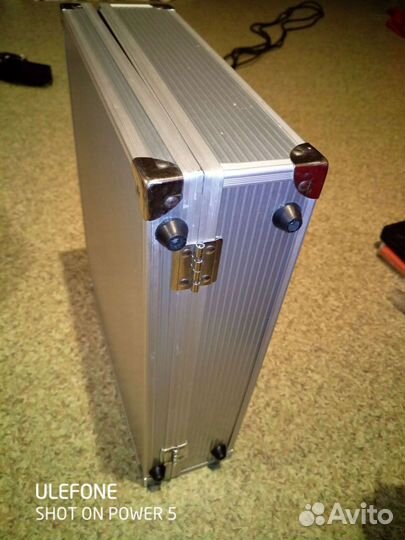 Кейс с замком