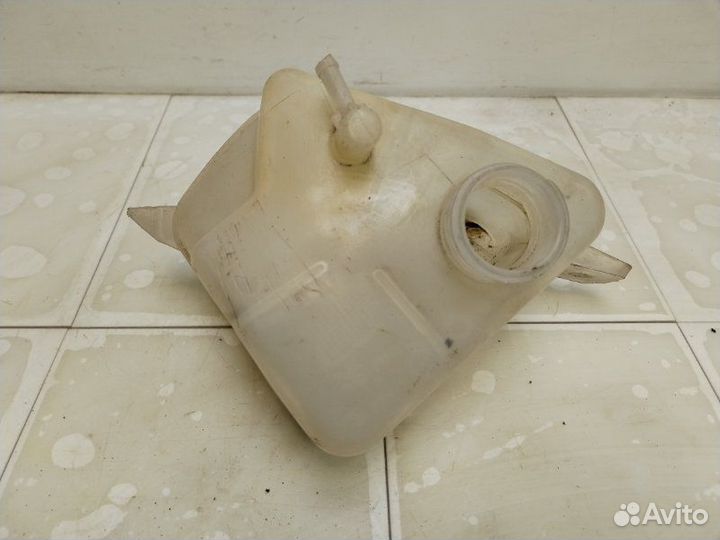 Бачок расширительный Лада Калина 1118 2010