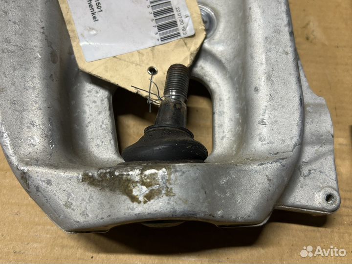 Поворотный кулак на Mercedes Amg Gt C190 M178