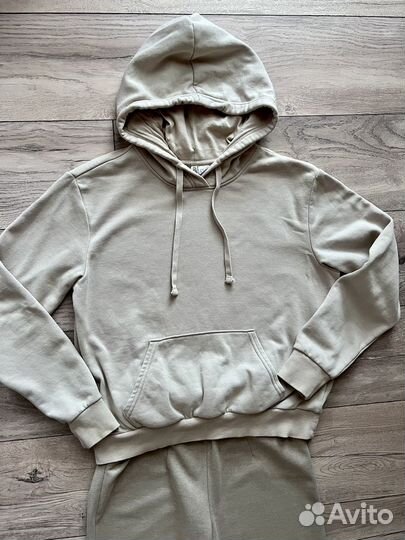 Костюм HM S