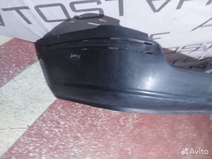 Бампер задний Toyota Avensis wagon