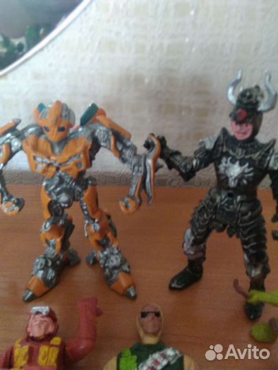 Игрушки - воины