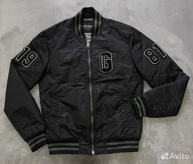 Бомбер Guess