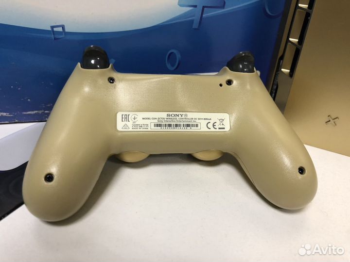 PS4 Slim Limited Edition Gold