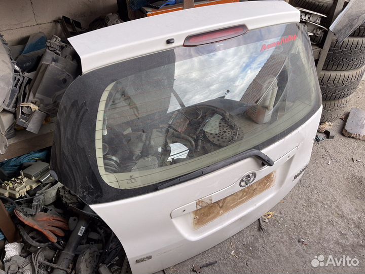 Дверь багажника Corolla Spacio