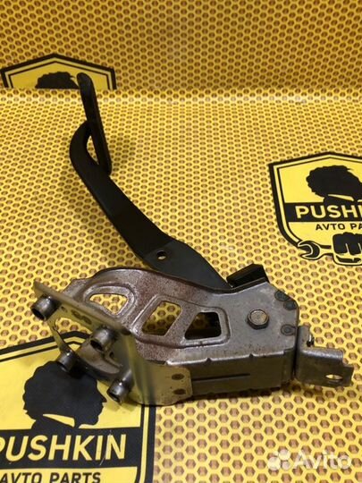 Педаль тормоза Kia Cerato TD G4FC 2011