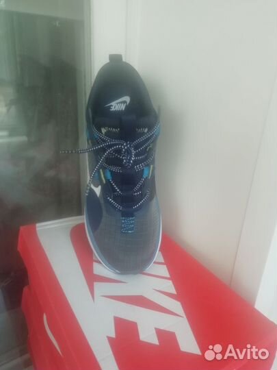 Кроссовки Nike