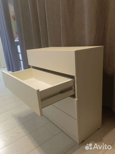 Комод белый