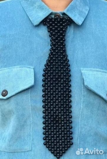 Галстук ручной работы из бусин