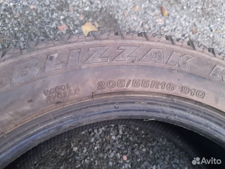 Bridgestone Blizzak Revo2 205/55 R16