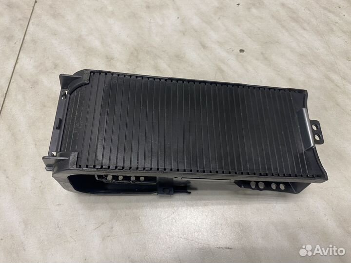 Бардачок центральный консоли Volkswagen Golf plus