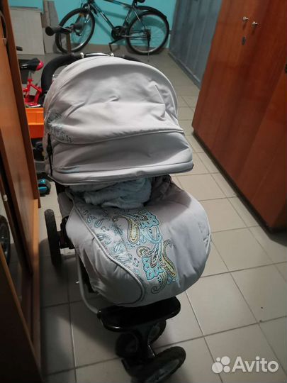 Прогулочная коляска