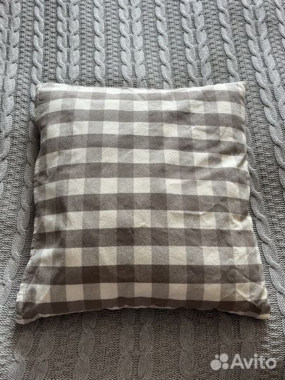 Подушка и наволочка икея 50 \50