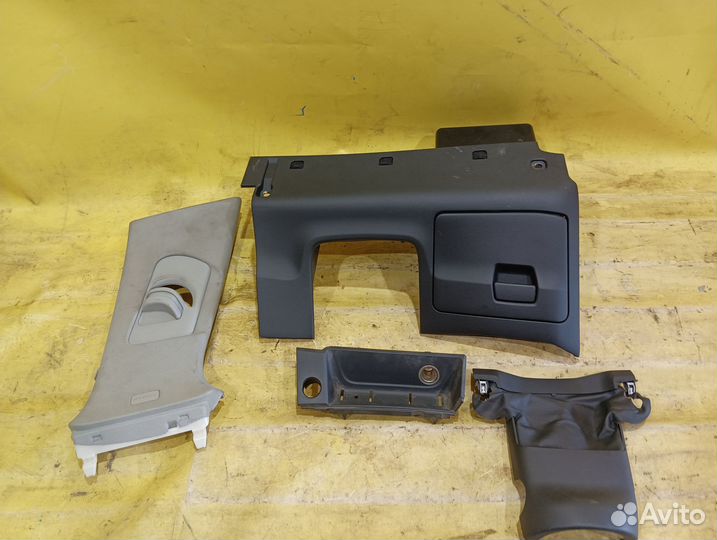 Накладка торпедо салона Audi A4 B9 2015 Ауди