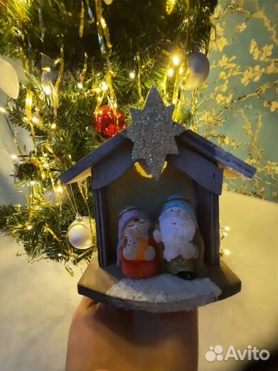 Елка искусственная, гирлянды, игрушки, дед мороз