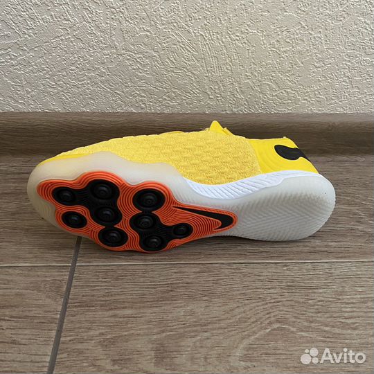 Футзалки Nike React Gato