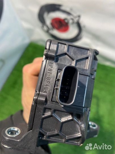 Педаль газа(1) Toyota Harrier mxua80 M20A-FKS 2022