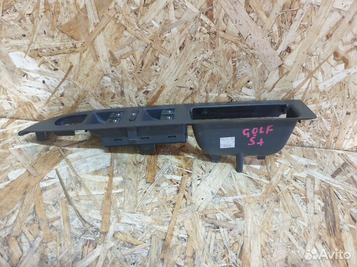 Блок управления стеклоподъемниками VW Golf Plus