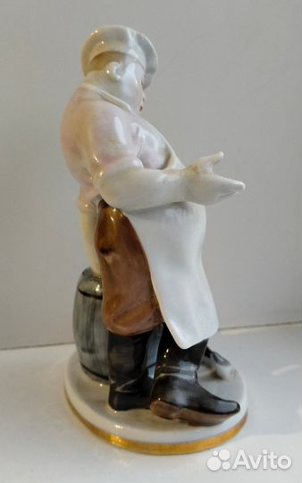 Фарфоровая статуэтка повар СССР