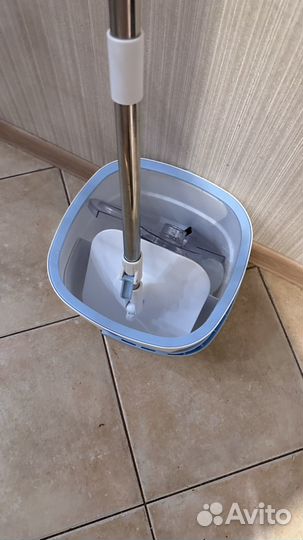 Швабра с отжимом и разделением воды