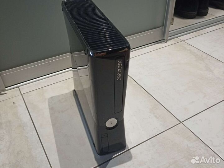 Xbox 360 с кинектом