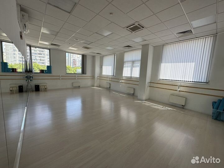Аренда зала для танцев (хореографический зал)