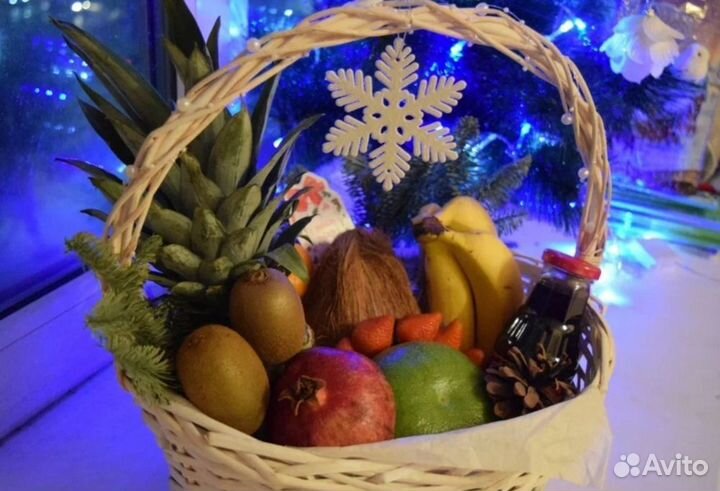 Подарочные корзины с фруктами