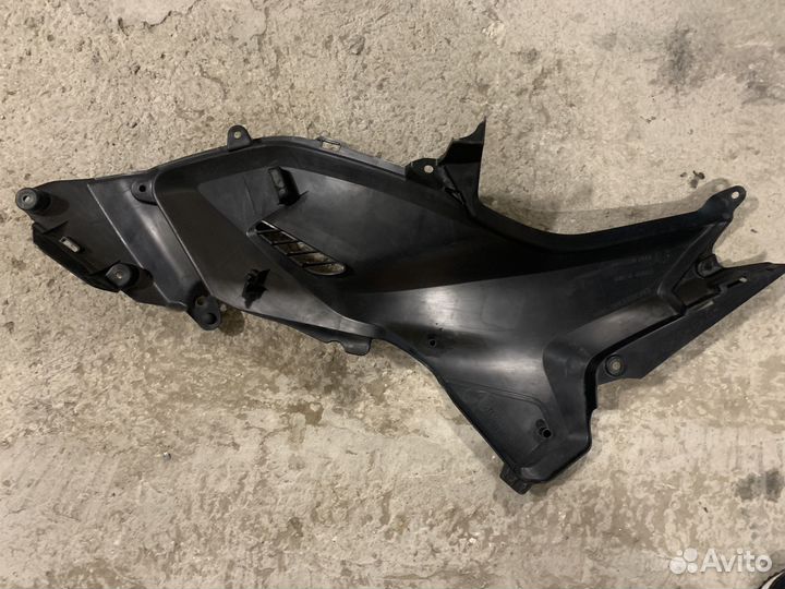 Боковой обтекатель правый Honda NC 700X