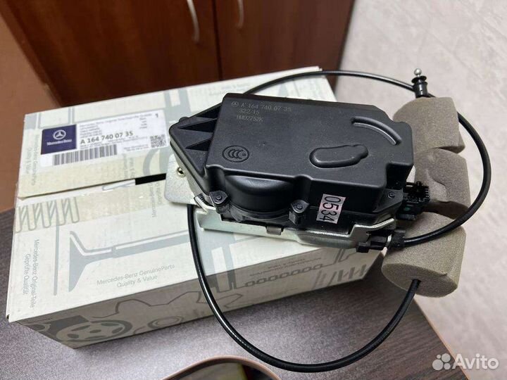 Замок багажника. Новый. В наличии