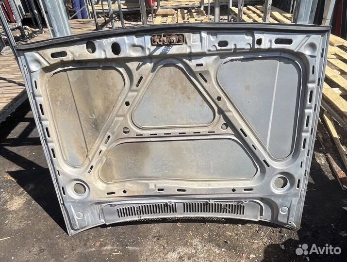 Капот Volkswagen Golf 2 Jetta 2